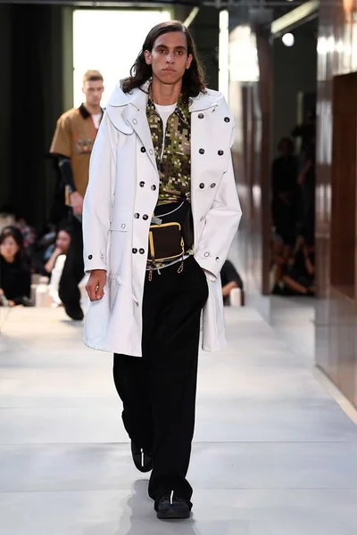Look 122
